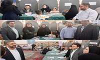 برگزاری میزخدمت درنمازجمعه شهرستان قدس به مناسبت هفته دولت